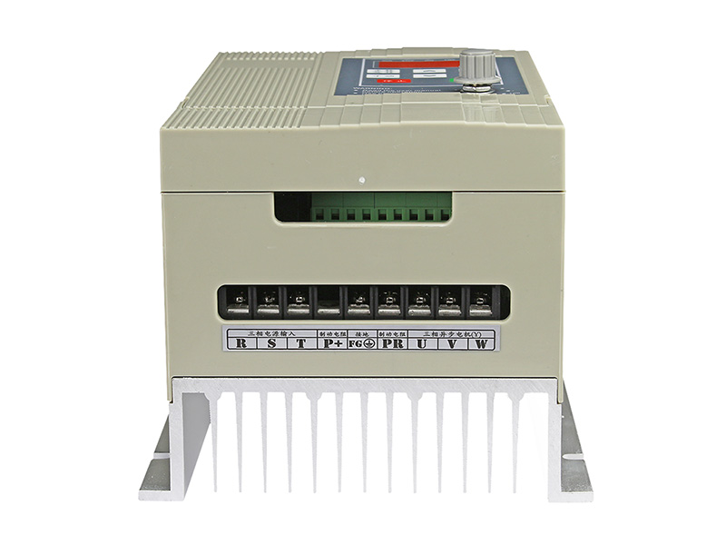 4000H通用變頻器，變頻器三相380V，變頻器廠家，電機(jī)變頻器